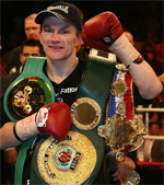 Ricky Hatton denying Castillo in four rounds