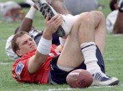 Tom Brady takes part in Patriots Super Bowl practice